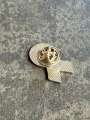 Bild 3 von Pinke Ansteckschleife aus Metall